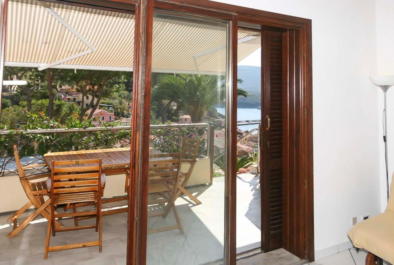 Appartamenti Residence Il Porto 13 E 16 Porto Azzurro Exterior photo